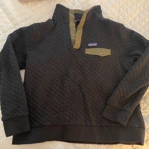 Patagonia Organic Cotton, Quilted Snap T Pullover, XL, Black with Olive Trim